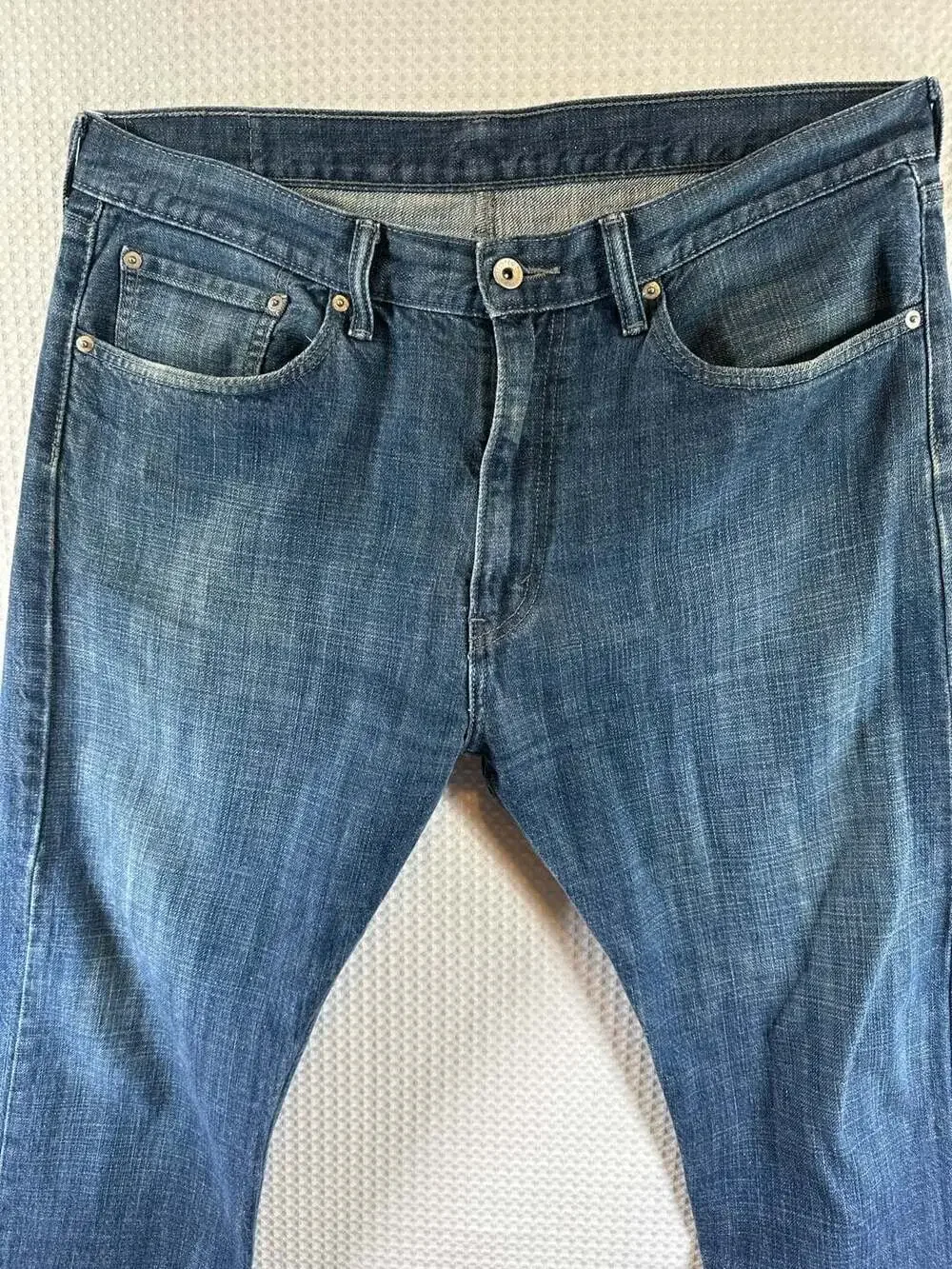 Levi's 505 Straight Fit Medium Wash Denim Jeans